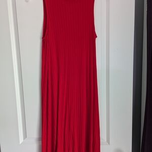 Apt. 9 Bold Red Ribbed Top